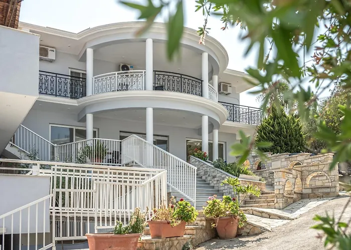 Christina Apartments