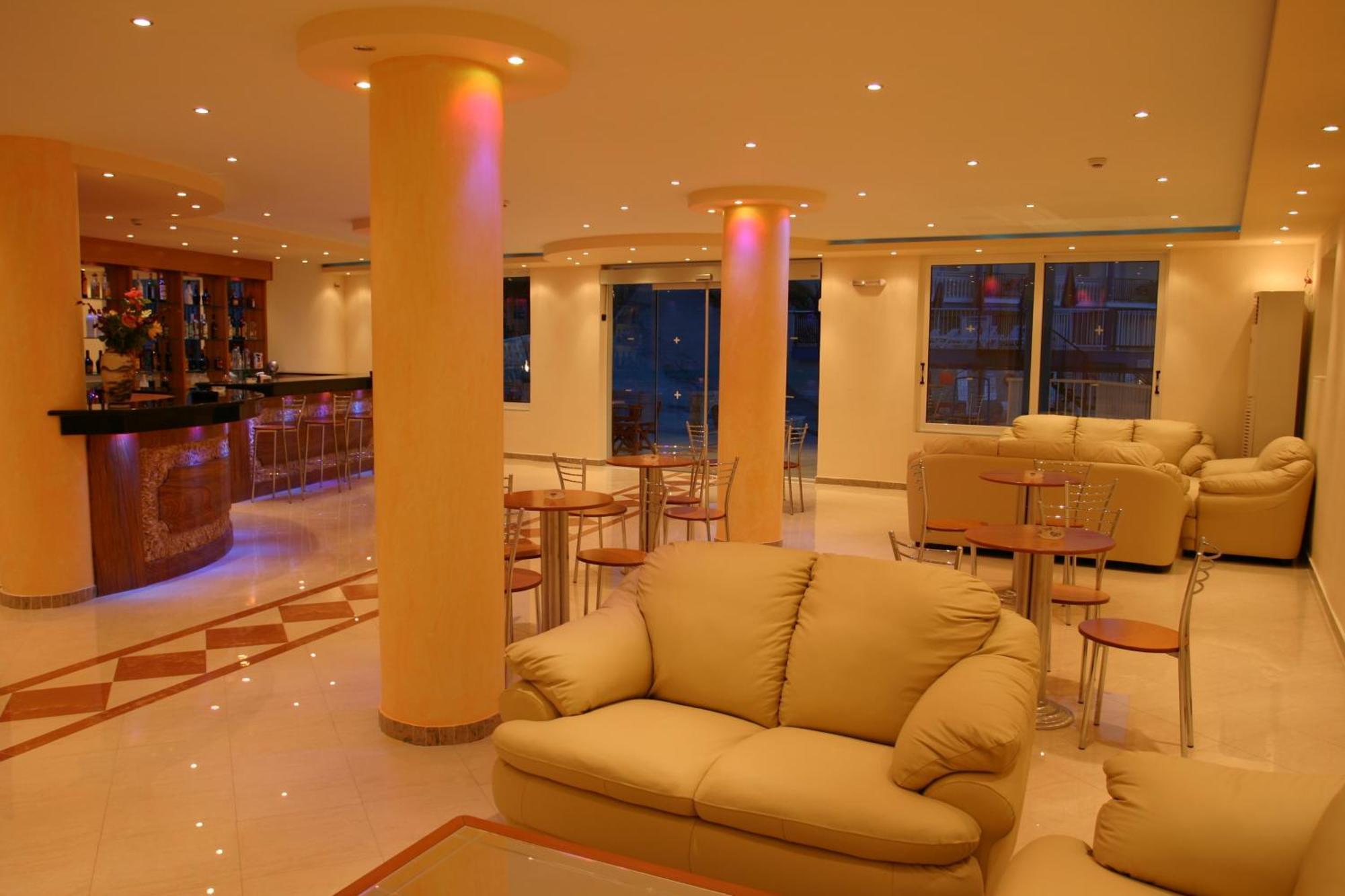 Christina Hotel apartamentowy *